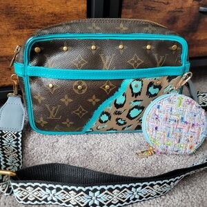 Limited-time Deal⏰️ RARE Authentic Louis Vuitton Compiege 23 clutch bag